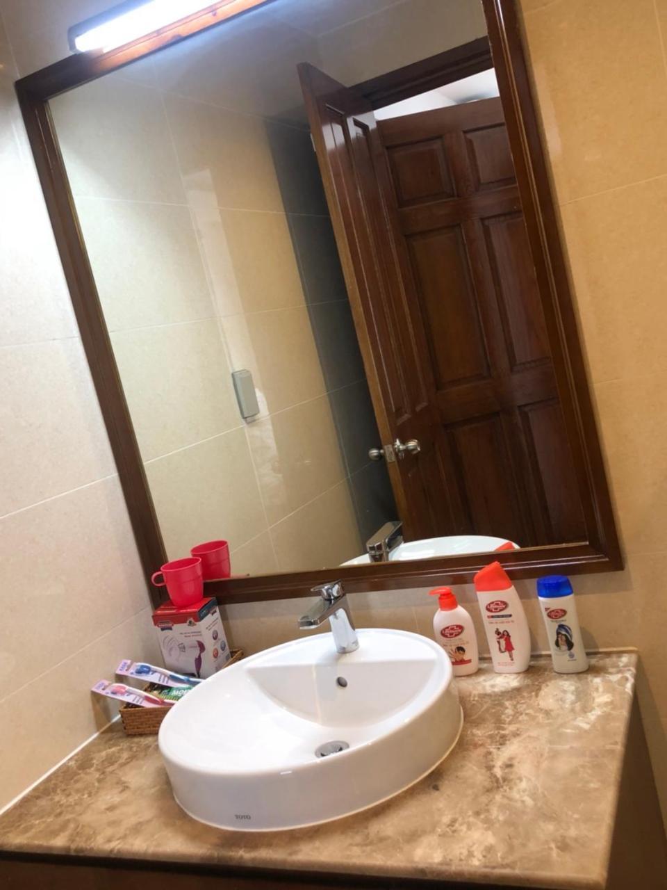 Skyhomes - Tan Son Nhat Airport Homestay Ho Şi Min Exterior foto